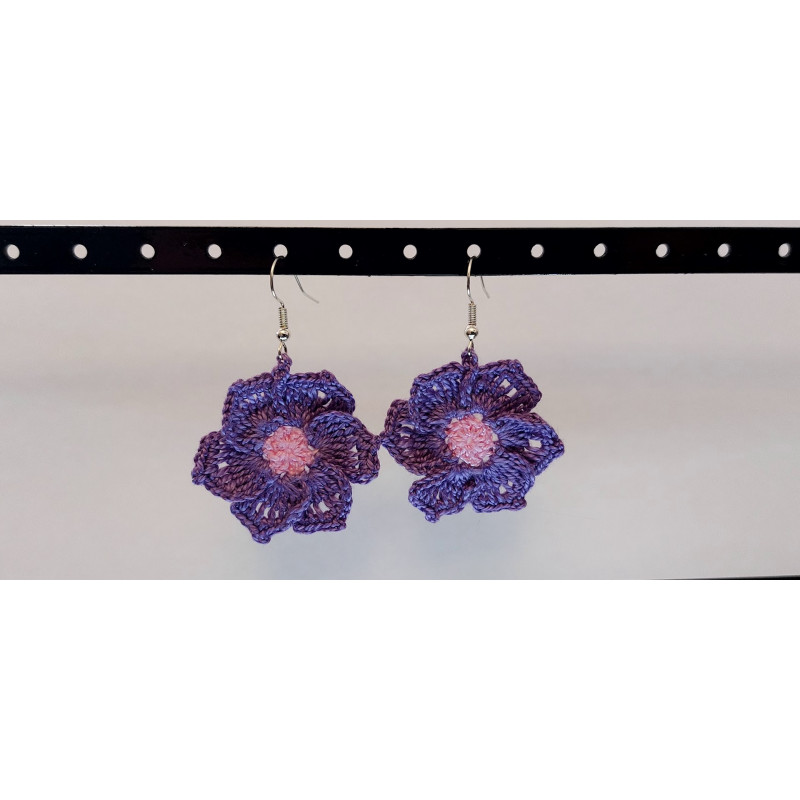 Boucle d'oreille fleur